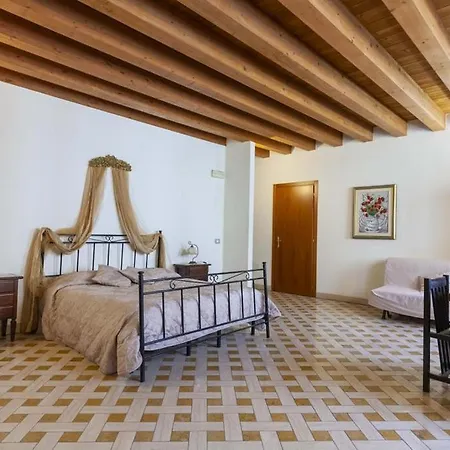 Guest house Ca Marcello 4*