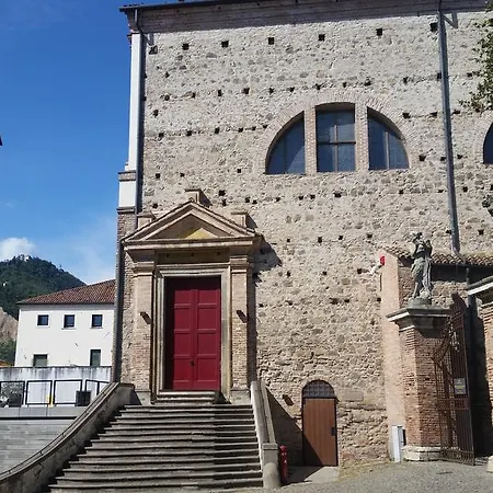 阿菲塔卡米尔卡马塞罗酒店 招待所 蒙瑟里奇