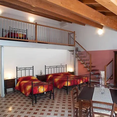 阿菲塔卡米尔卡马塞罗酒店 招待所